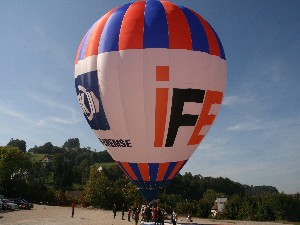 IFE-Ballon-Ballongutschein-Ballonfahrt-Heissluftballon-Ballonfliegen-Ballonwirt